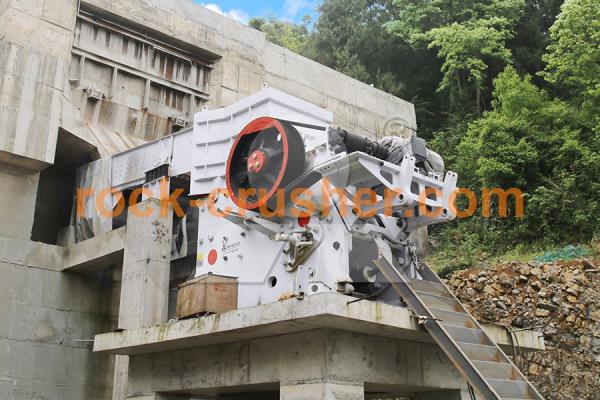 quartz rock crushing equipment quartz rock crushing equipment
